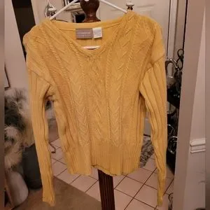 Liz Claiborne Sweaters Liz Claiborne Sweater In Size Large